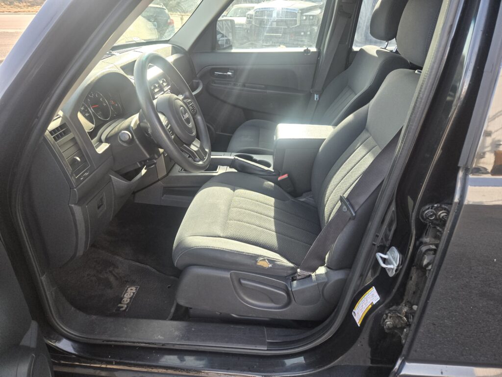 JEEP Liberty Sport 2012