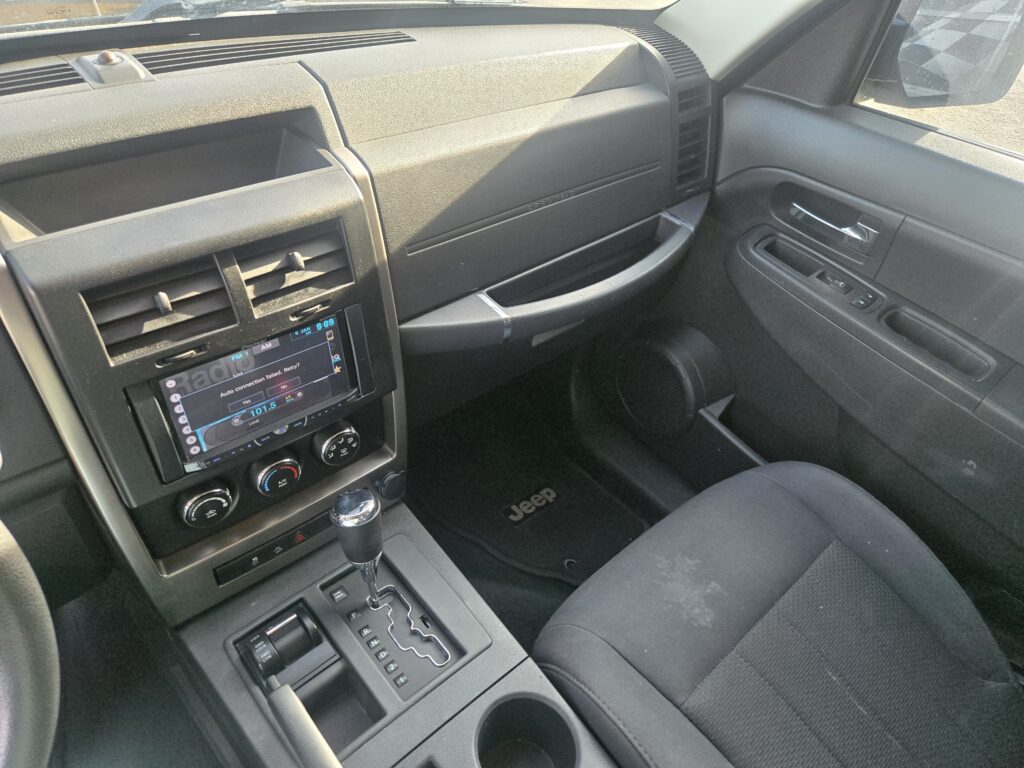 JEEP Liberty Sport 2012