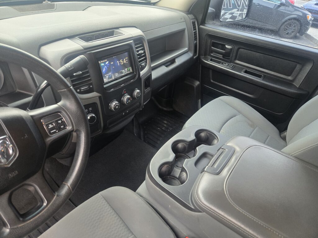 RAM 1500 ST 2013 Tradesman