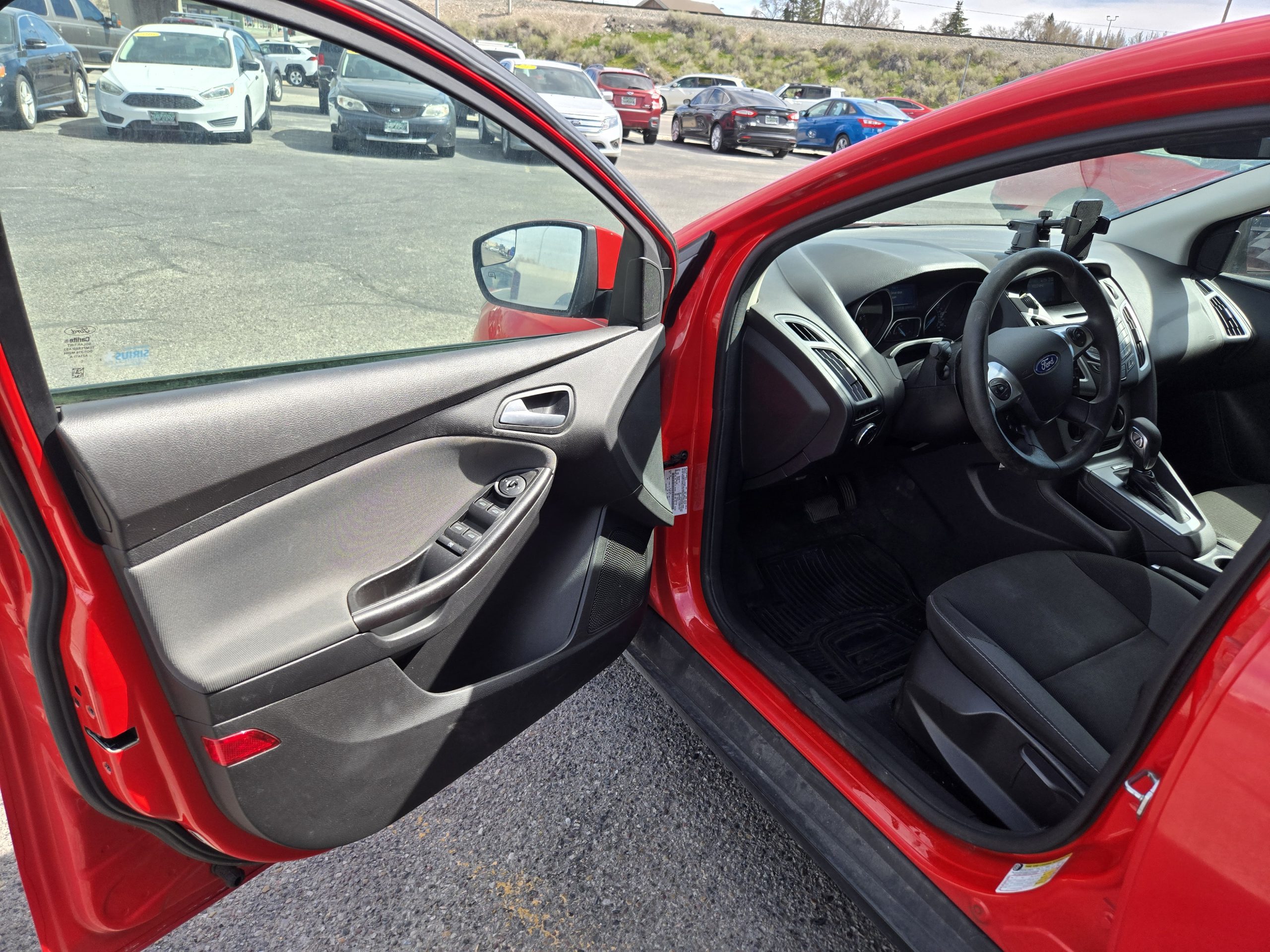 FORD Focus SE 2012 Hatchback