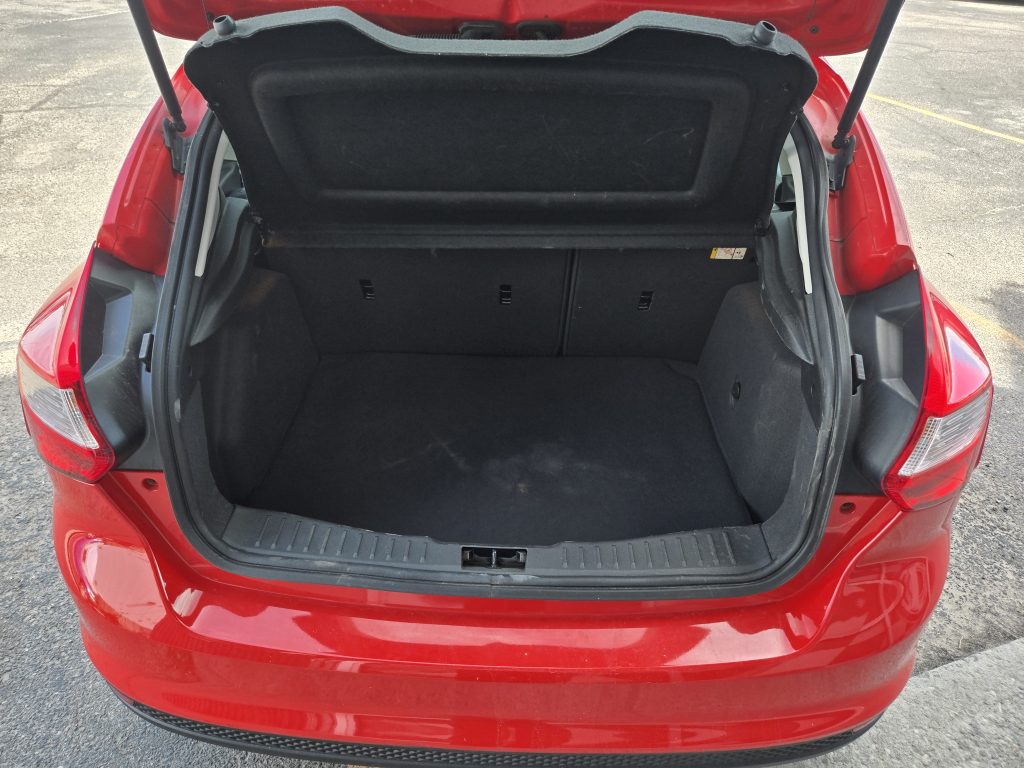 FORD Focus SE 2012 Hatchback