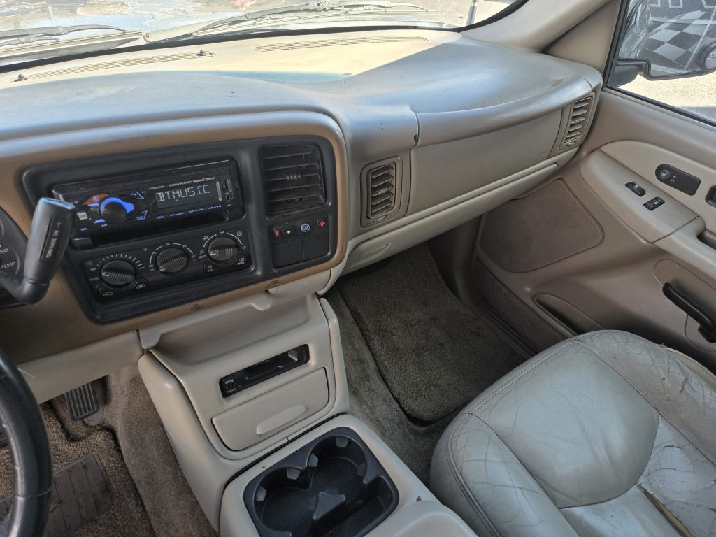 CHEVROLET Tahoe 2002 Sport