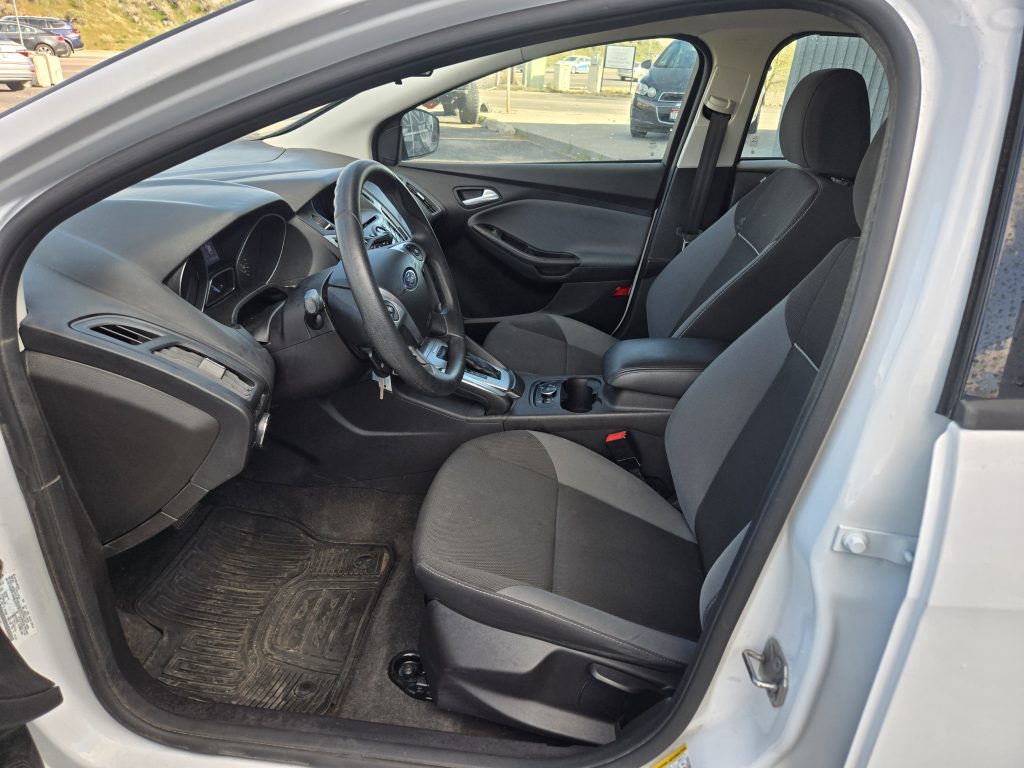 FORD Focus SE 2013