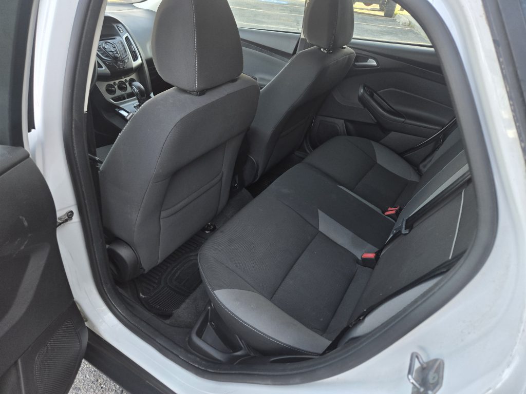 FORD Focus SE 2013