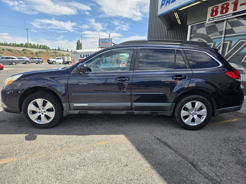 SUBARU Outback Limited 2012