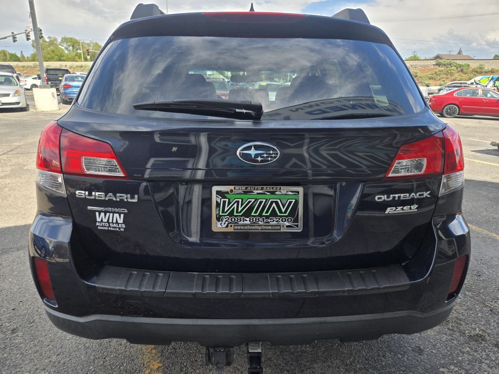 SUBARU Outback Limited 2012