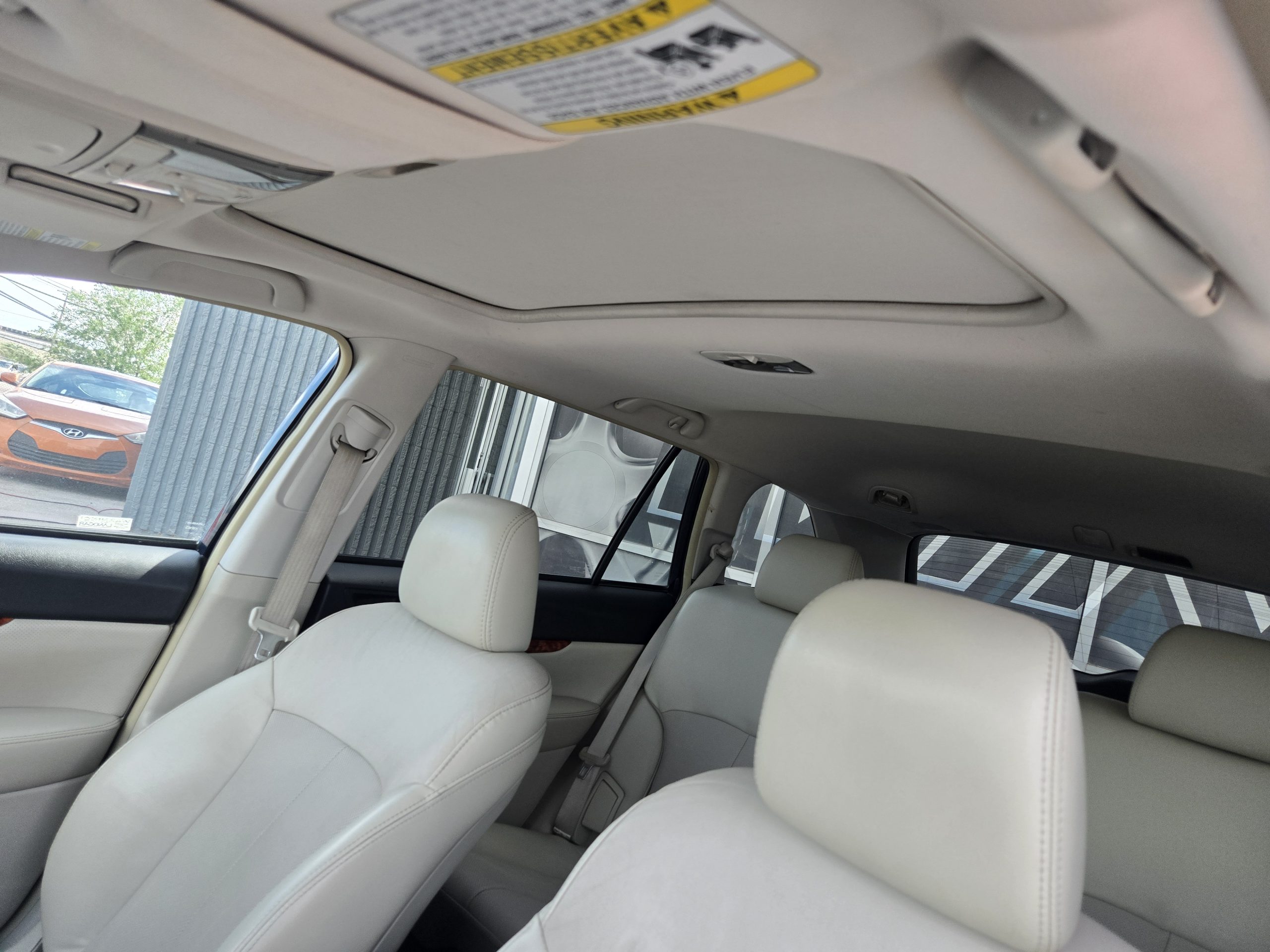 SUBARU Outback Limited 2012