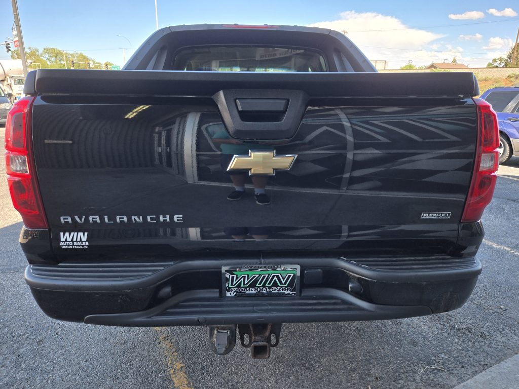 CHEVROLET Avalanche LS 2008 Sport Utility Truck