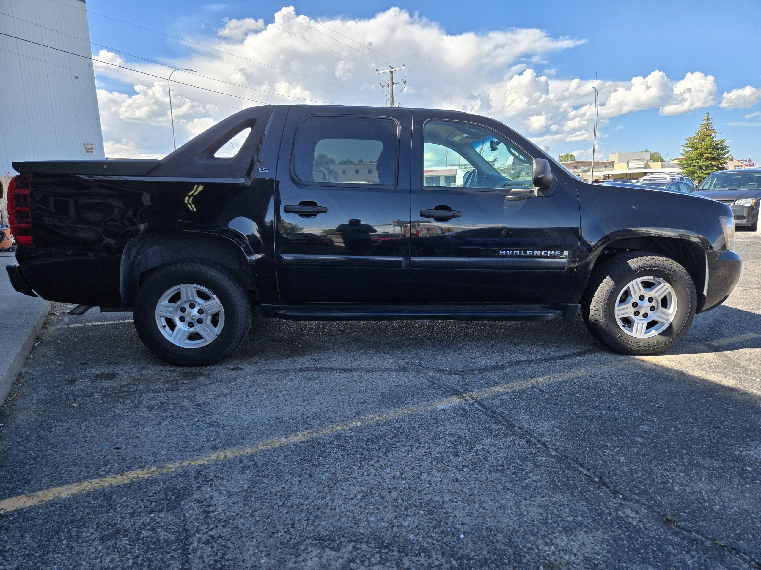 CHEVROLET Avalanche LS 2008 Sport Utility Truck