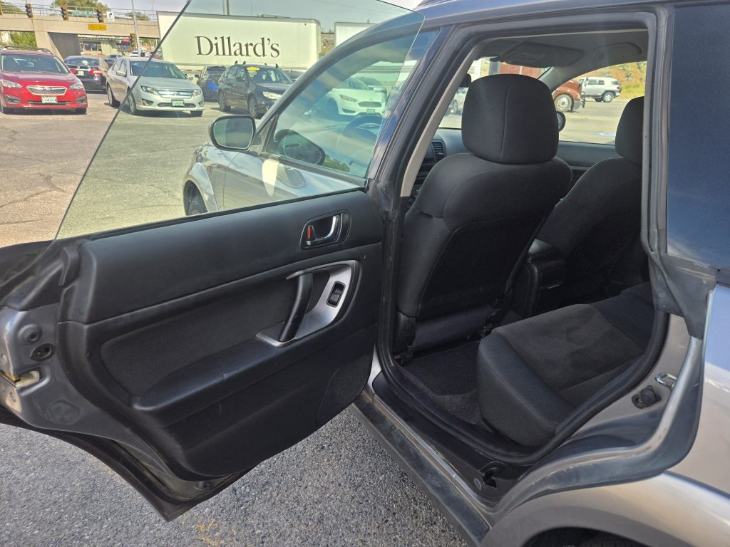 SUBARU Outback 2.5 2008