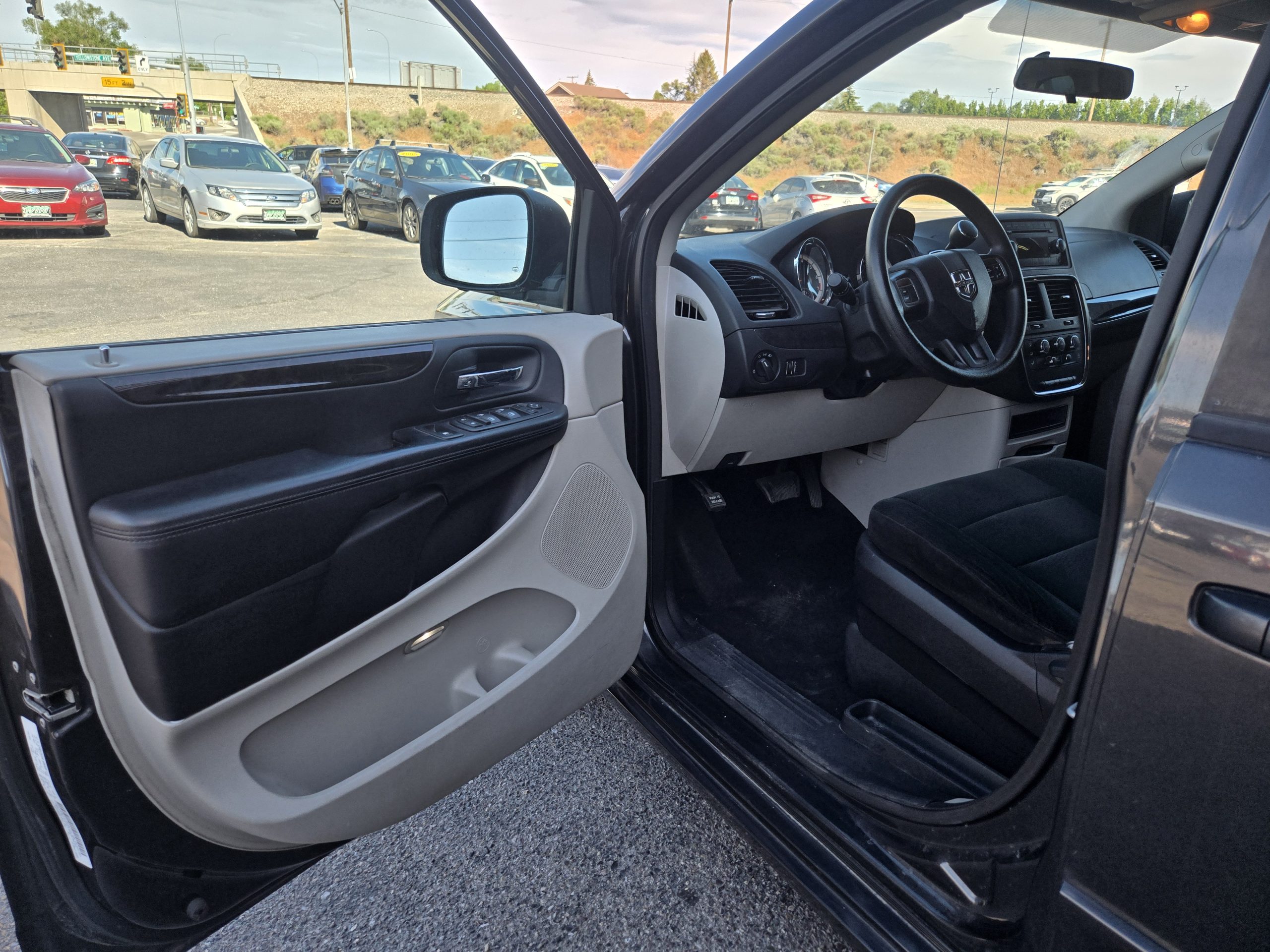 DODGE Grand Caravan SE 2012 Minivan