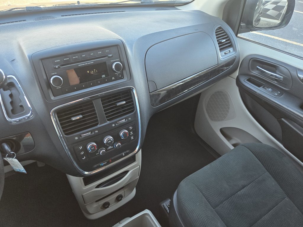 DODGE Grand Caravan SE 2012 Minivan