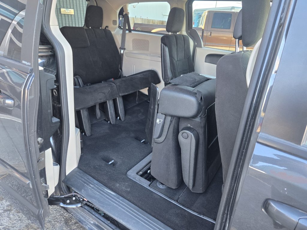 DODGE Grand Caravan SE 2012 Minivan
