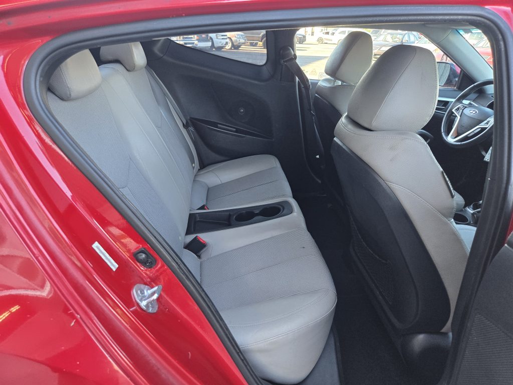 HYUNDAI Veloster 2013