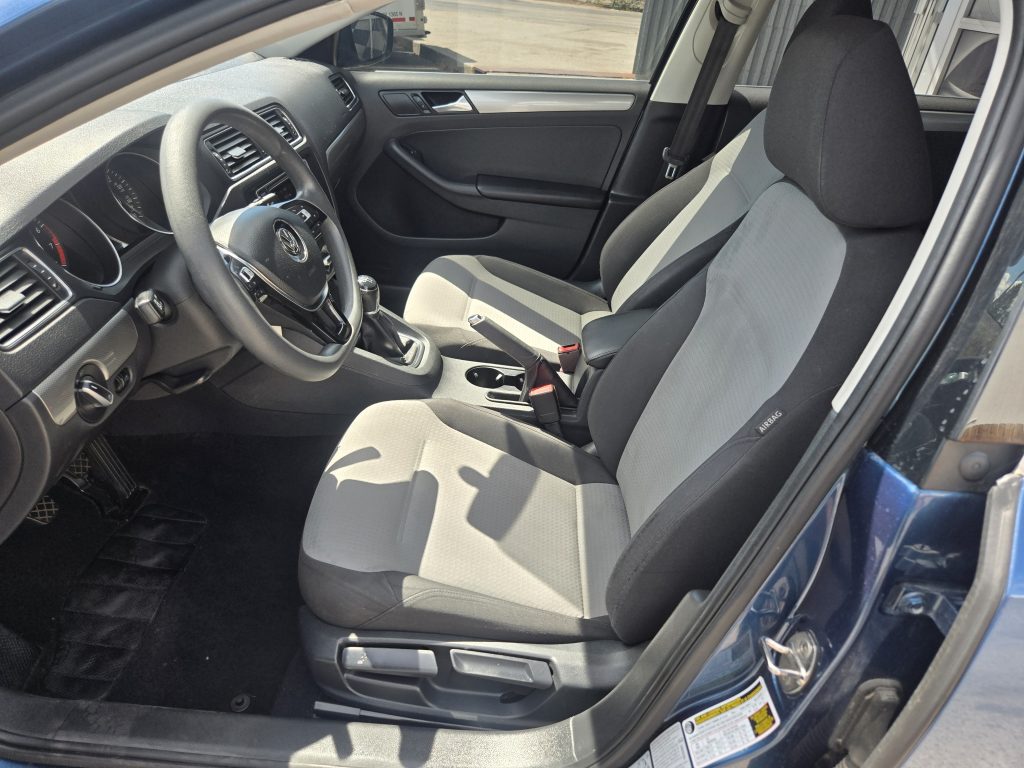 VOLKSWAGEN Jetta S 2017