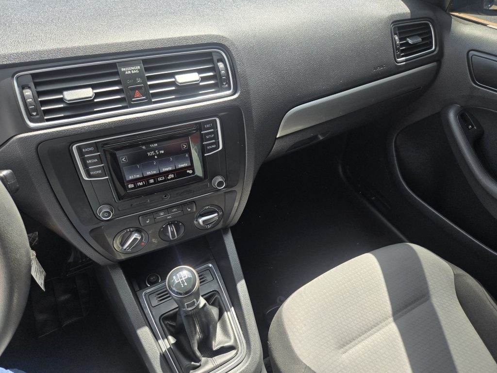 VOLKSWAGEN Jetta S 2017