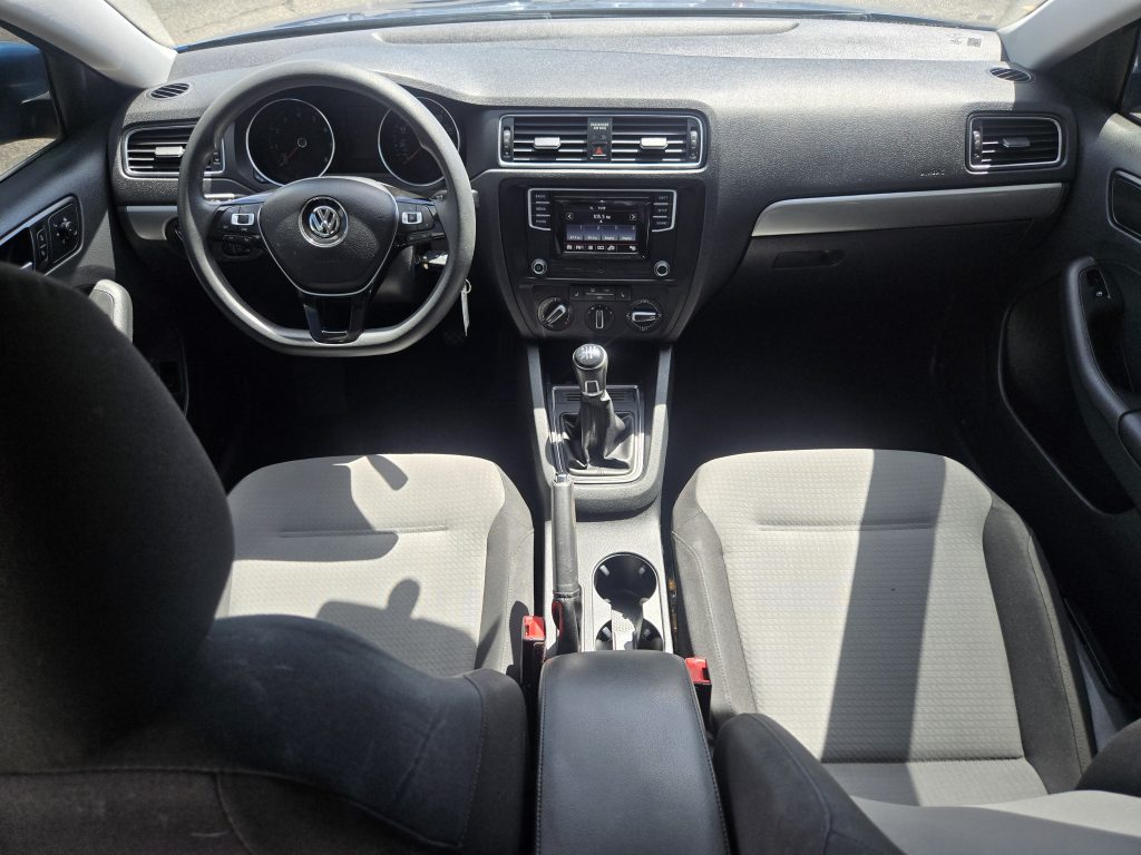 VOLKSWAGEN Jetta S 2017
