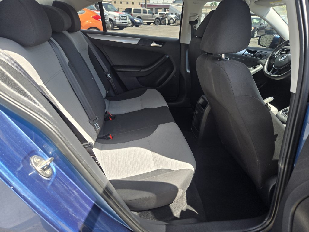 VOLKSWAGEN Jetta S 2017