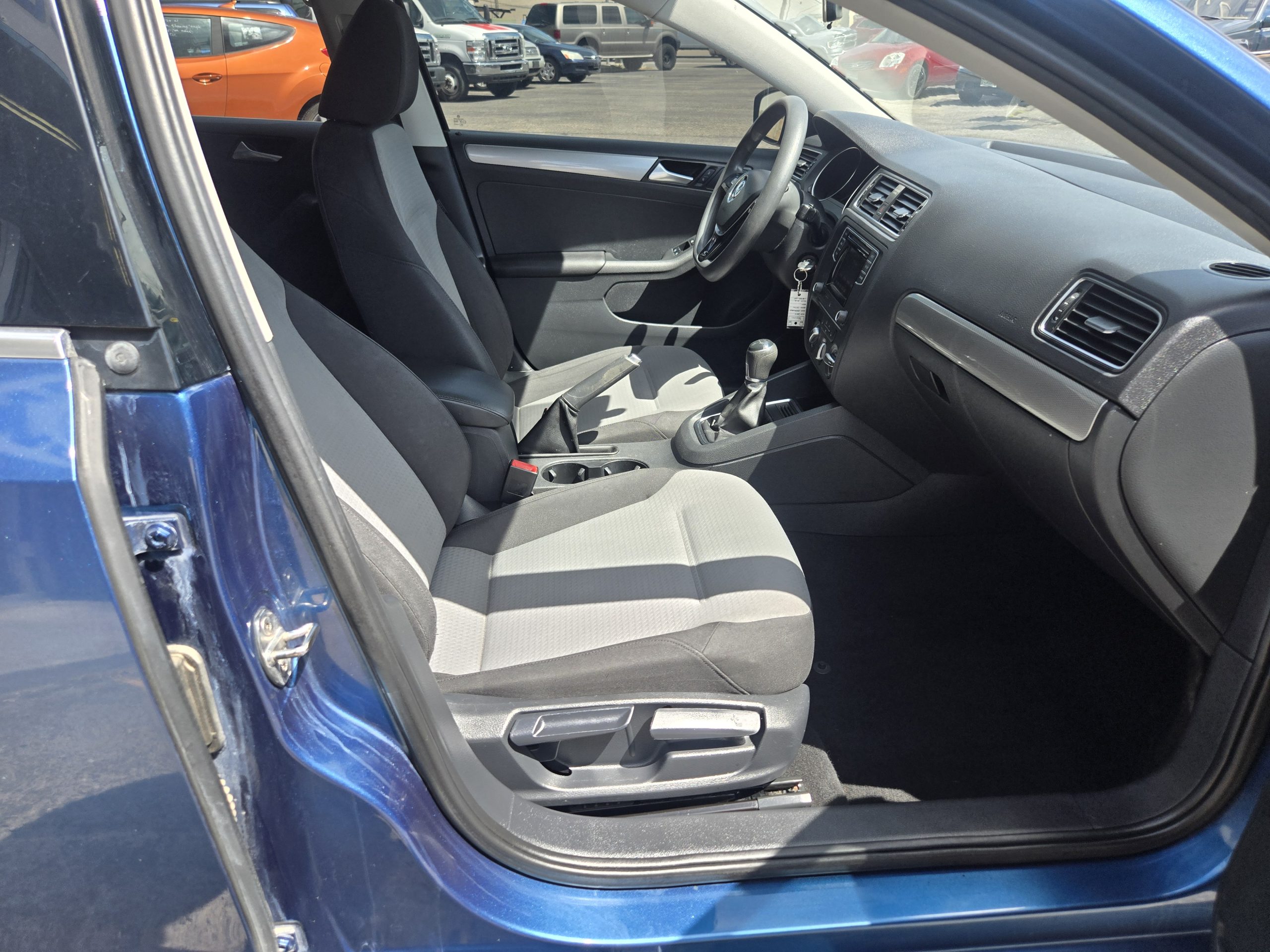 VOLKSWAGEN Jetta S 2017