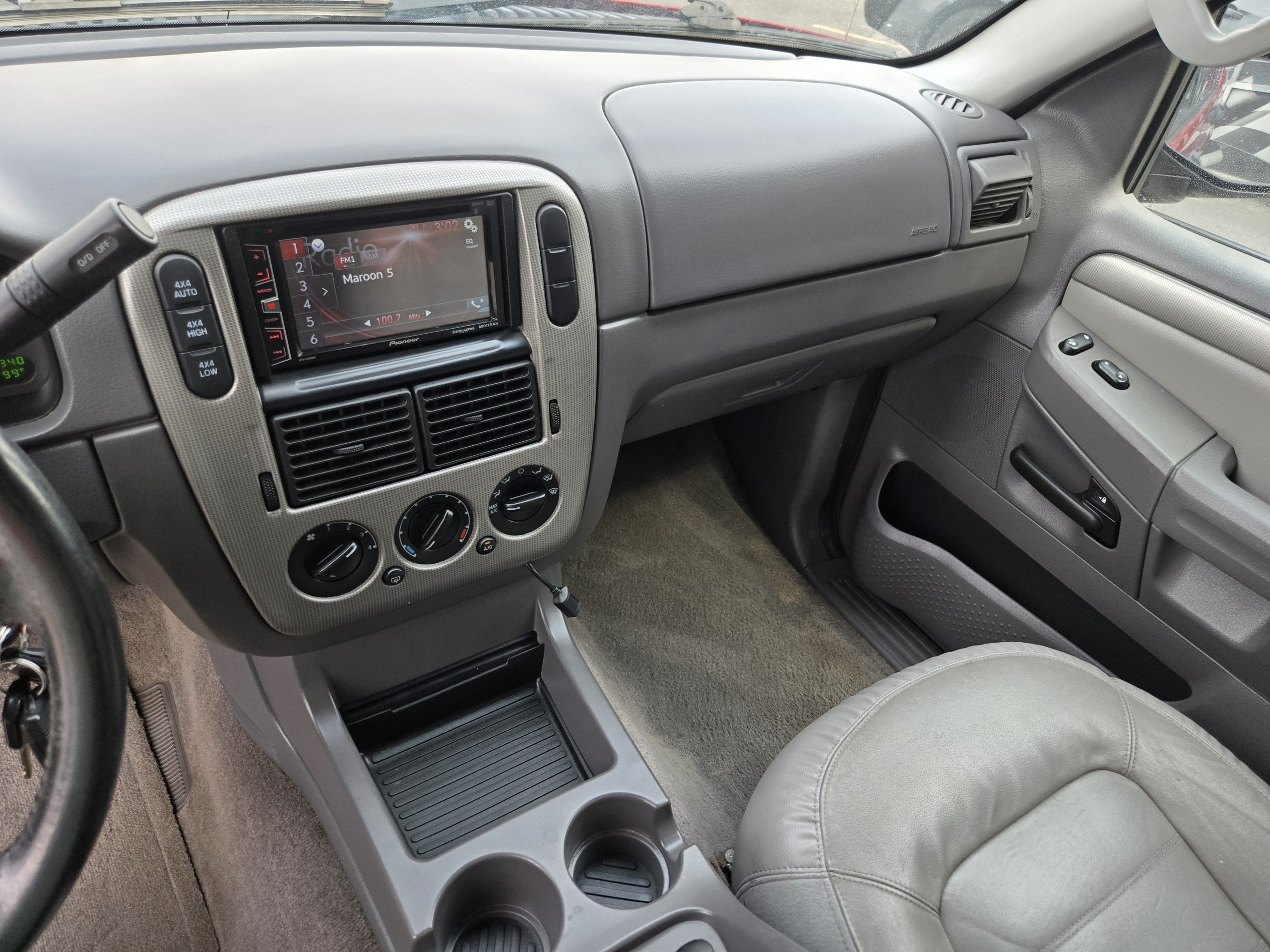 FORD Explorer XLT 2004