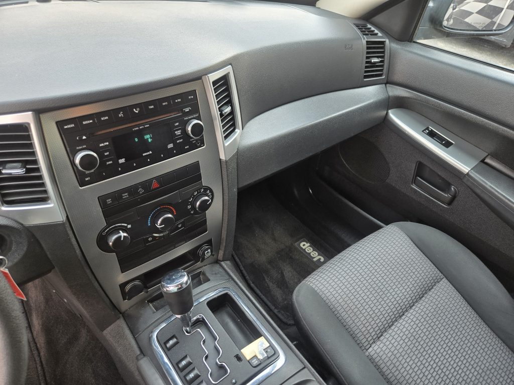 JEEP Grand Cherokee Laredo