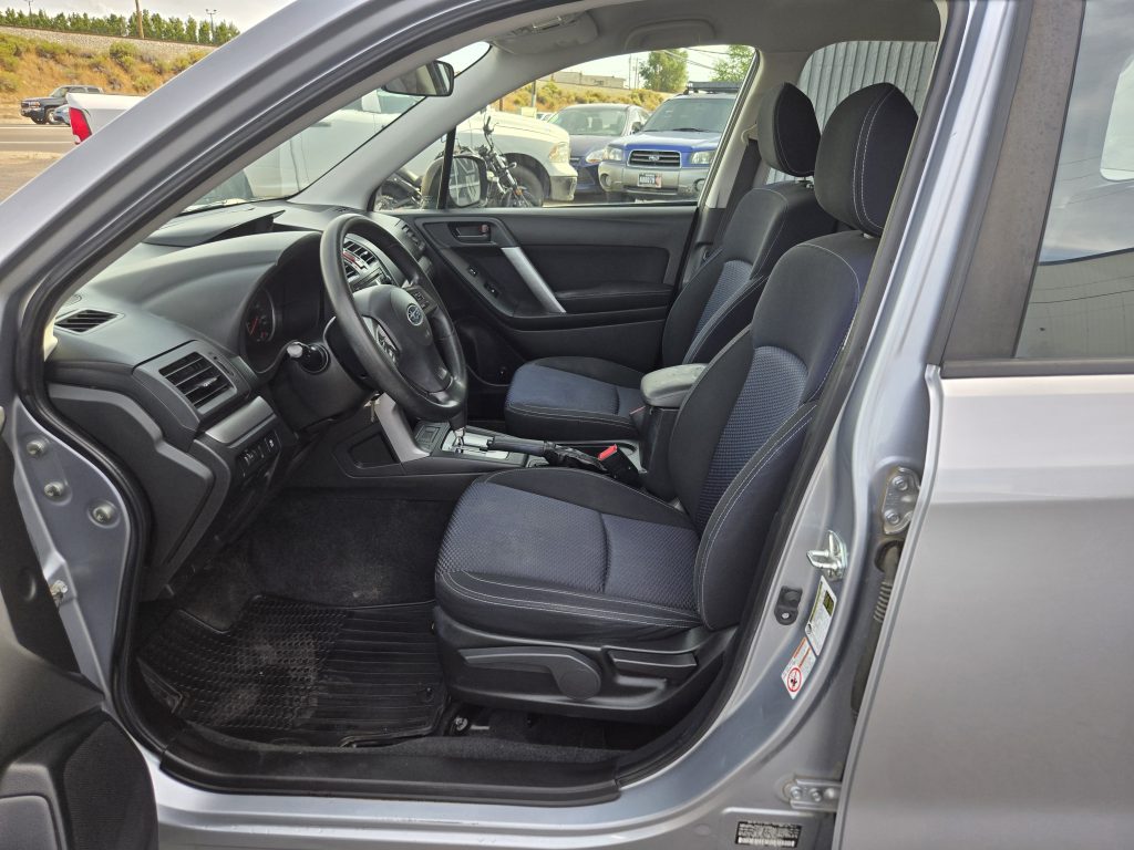 SUBARU Forester 2014