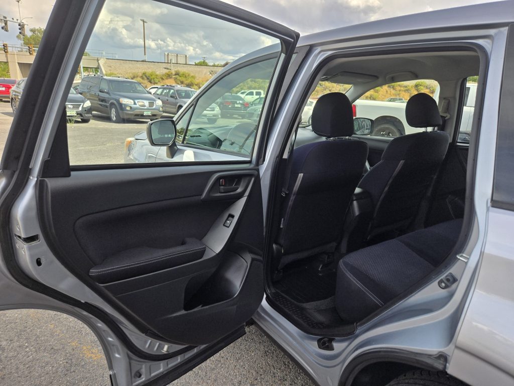 SUBARU Forester 2014