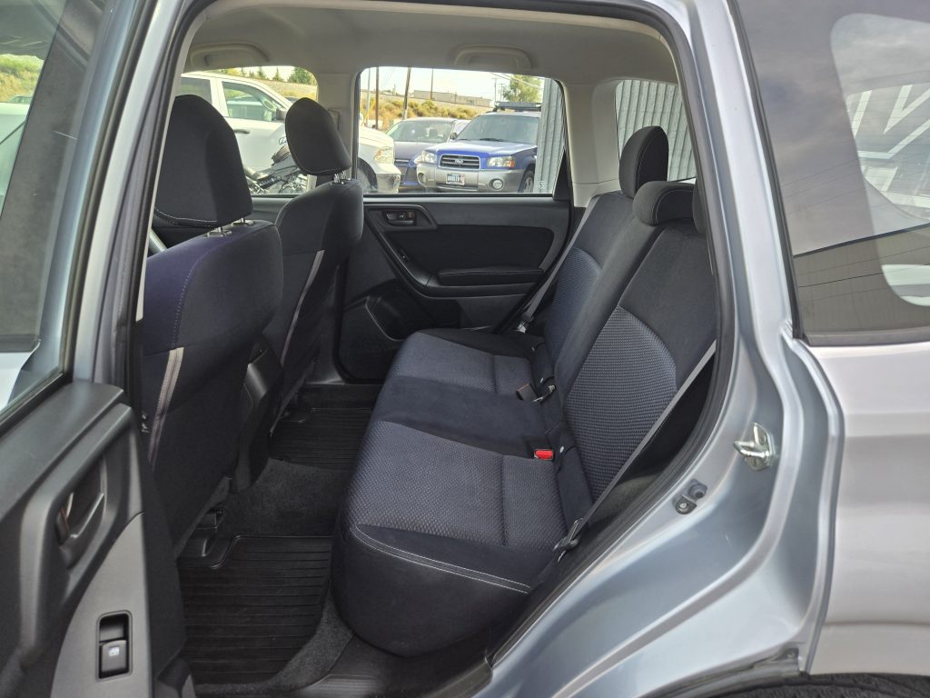 SUBARU Forester 2014